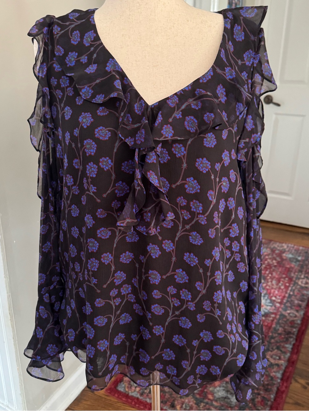 New without tag - DVF silk  ruffle cold shoulder blouse in women’s size 14